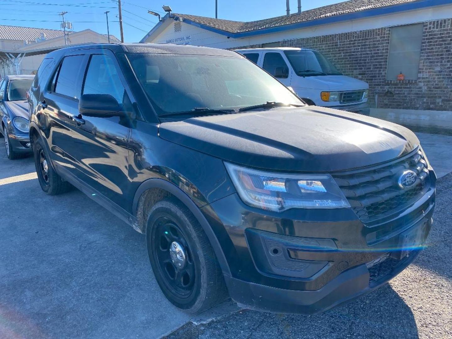 2018 Black Ford Explorer Police 4WD (1FM5K8AR2JG) with an 3.7L V6 DOHC 24V engine, 6A transmission, located at 1687 Business 35 S, New Braunfels, TX, 78130, (830) 625-7159, 29.655487, -98.051491 - Photo#3